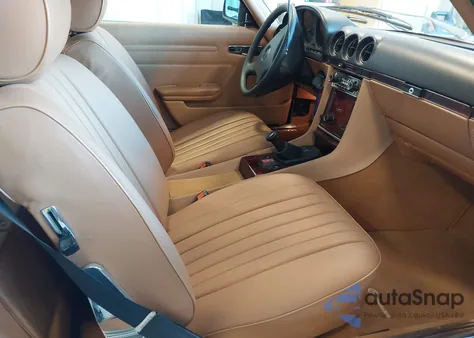 1980 Mercedes-Benz 380 from USA, damaged, VIN 10704310014994